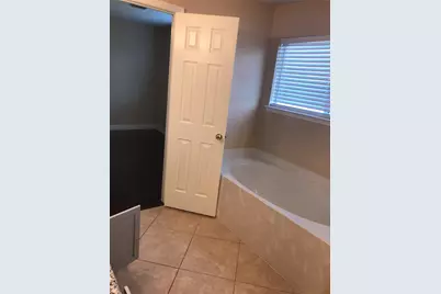2844 Morningmist Lane, Dickinson, TX 77539 - Photo 8
