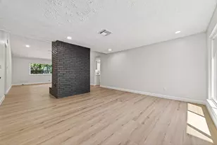 3418 Luton Park Dr, Houston, TX 77082 - Photo 18