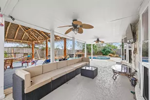 805 Camelot Ln, Friendswood, TX 77546 - Photo 40