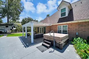 910 Apollo St, New Caney, TX 77357 - Photo 4