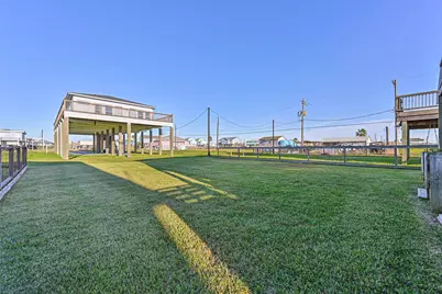 414 Thunder Road, Surfside Beach, TX 77541 - Photo 32