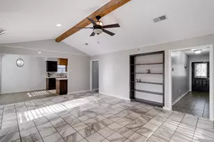 426 Candlelight Ln, Livingston, TX 77351 - Photo 12