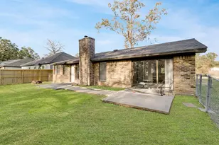 426 Candlelight Ln, Livingston, TX 77351 - Photo 22