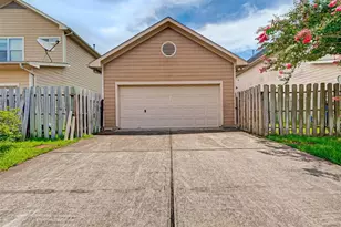 7130 Pavilion Dr, Houston, TX 77083 - Photo 20