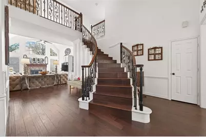 17 Turtle Creek Manor, Sugar Land, TX 77479 - Photo 2