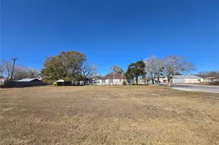 612 S Mechanic St, El Campo, TX 77437 - Photo 12