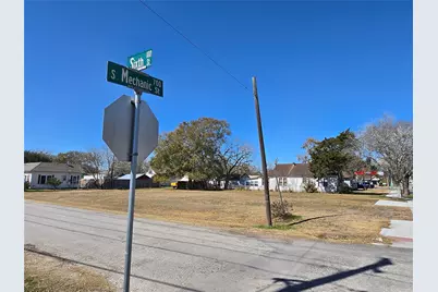 612 S Mechanic Street, El Campo, TX 77437 - Photo 4