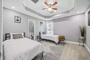 4903 Mallow St, Houston, TX 77033 - Photo 8