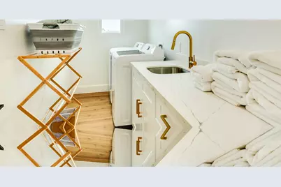 13010 Buccaneer Parkway, Freeport, TX 77541 - Photo 16