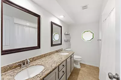 42 W Gaslight Place, The Woodlands, TX 77382 - Photo 30