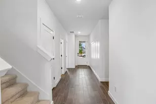 7922 Jade Crst Dr, Angleton, TX 77515 - Photo 2