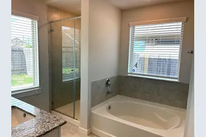 5106 Klein Orchard Drive, Houston, TX 77066 - Photo 12