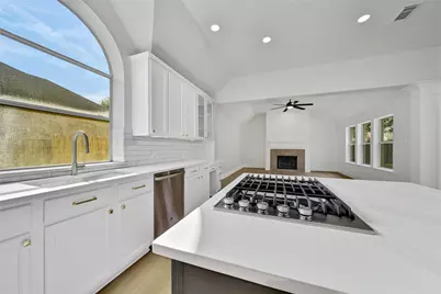 1911 Shining Stream Lane, Richmond, TX 77406 - Photo 12