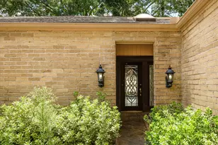 7715 Brush Wood Dr, Houston, TX 77088 - Photo 38