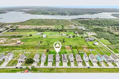 2435 103rd Street, Galveston, TX 77554 - Photo 2