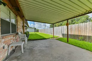 12118 Kirkholm Dr, Houston, TX 77089 - Photo 32