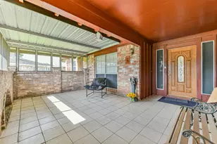 12118 Kirkholm Dr, Houston, TX 77089 - Photo 4