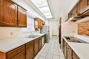 12118 Kirkholm Dr, Houston, TX 77089 - Photo 12