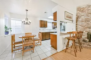 12118 Kirkholm Dr, Houston, TX 77089 - Photo 10
