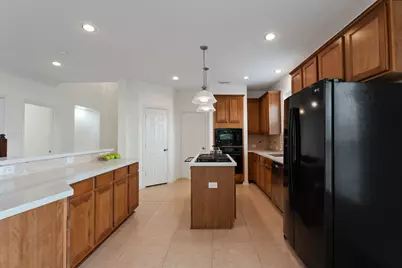 11 Korbel Ct, The Woodlands, TX 77382 - Photo 10