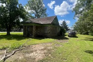 629 Ezekiel Smith St, Waller, TX 77484 - Photo 6