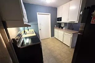 101A Elm St, Daisetta, TX 77327 - Photo 6