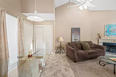 9809 Richmond Avenue #E8, Houston, TX 77042 - Photo 6