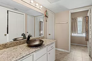 9809 Richmond Ave, Houston, TX 77042 - Photo 10