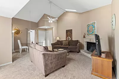9809 Richmond Avenue #E8, Houston, TX 77042 - Photo 8