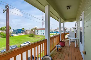 2723 Postoffice, Galveston, TX 77550 - Photo 22
