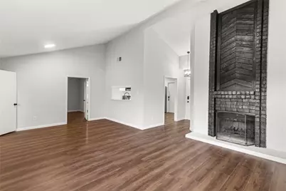 8451 S Meadow Bird Circle, Missouri City, TX 77489 - Photo 6