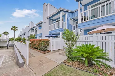 3506 Cove View Boulevard #206, Galveston, TX 77554 - Photo 1