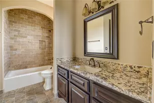 903 Chenango Dr, Angleton, TX 77515 - Photo 46