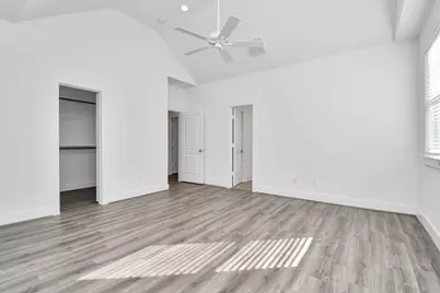 9024 Laverne Laurel Lane, Houston, TX 77080 - Photo 18