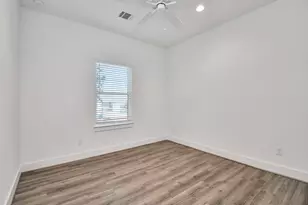 9024 Laverne Laurel Ln, Houston, TX 77080 - Photo 28
