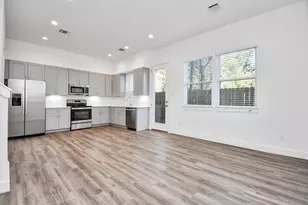 9024 Laverne Laurel Ln, Houston, TX 77080 - Photo 6