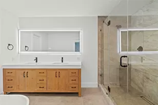 2823 Stetson Ln, Houston, TX 77043 - Photo 22