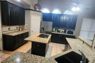 16303 Candlerock Ct, Houston, TX 77095 - Photo 8