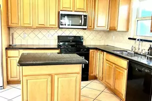 2826 Pickett Dr, League City, TX 77573 - Photo 10