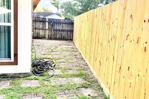 2826 Pickett Dr, League City, TX 77573 - Photo 20