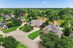 32303 Waterford Crest Ln, Fulshear, TX 77441 - Photo 40