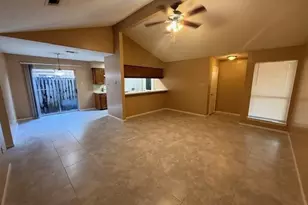 1610 Hazelwood St, Conroe, TX 77301 - Photo 4