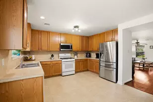 20507 Pinos Verde Dr, Cypress, TX 77433 - Photo 12