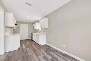 13110 Naples Ln, Stafford, TX 77477 - Photo 16