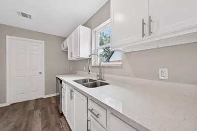 13110 Naples Lane, Stafford, TX 77477 - Photo 18