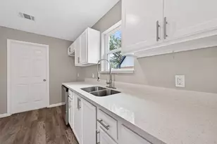 13110 Naples Ln, Stafford, TX 77477 - Photo 18