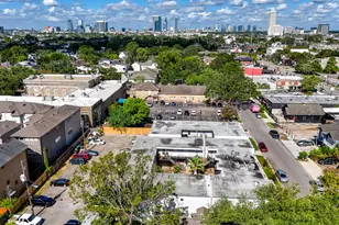 1419 Hawthorne, Houston, TX 77006 - Photo 18