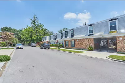 1419 Hawthorne #9, Houston, TX 77006 - Photo 1