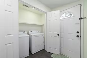 1302 56th St, Galveston, TX 77551 - Photo 32