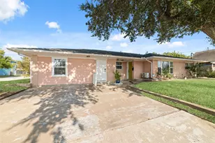 1302 56th St, Galveston, TX 77551 - Photo 2